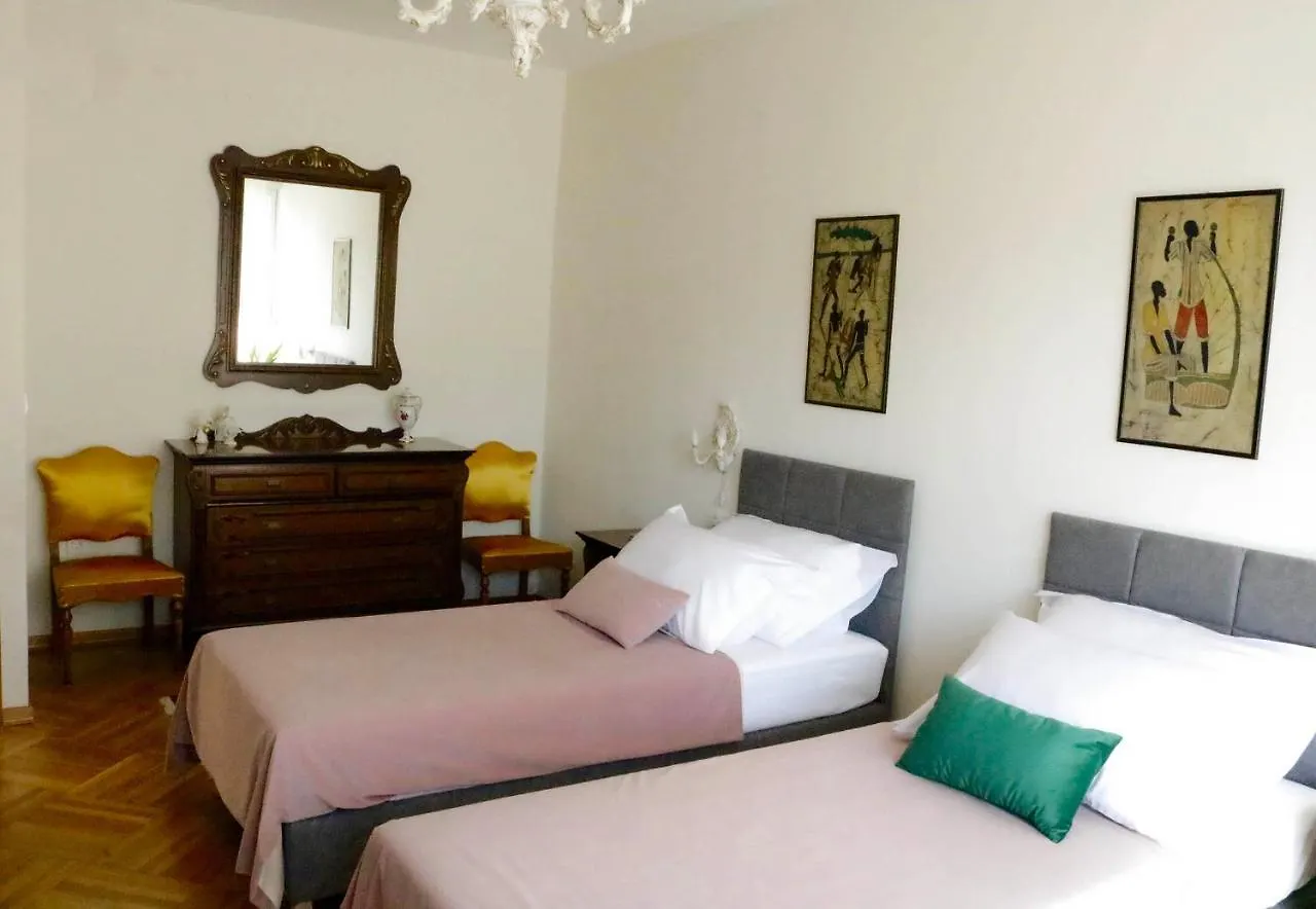 Luxury Spalato Garden 0*, Split