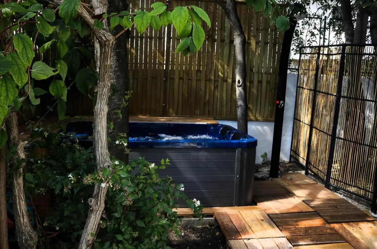 Luxury Spalato Garden Apartment Split